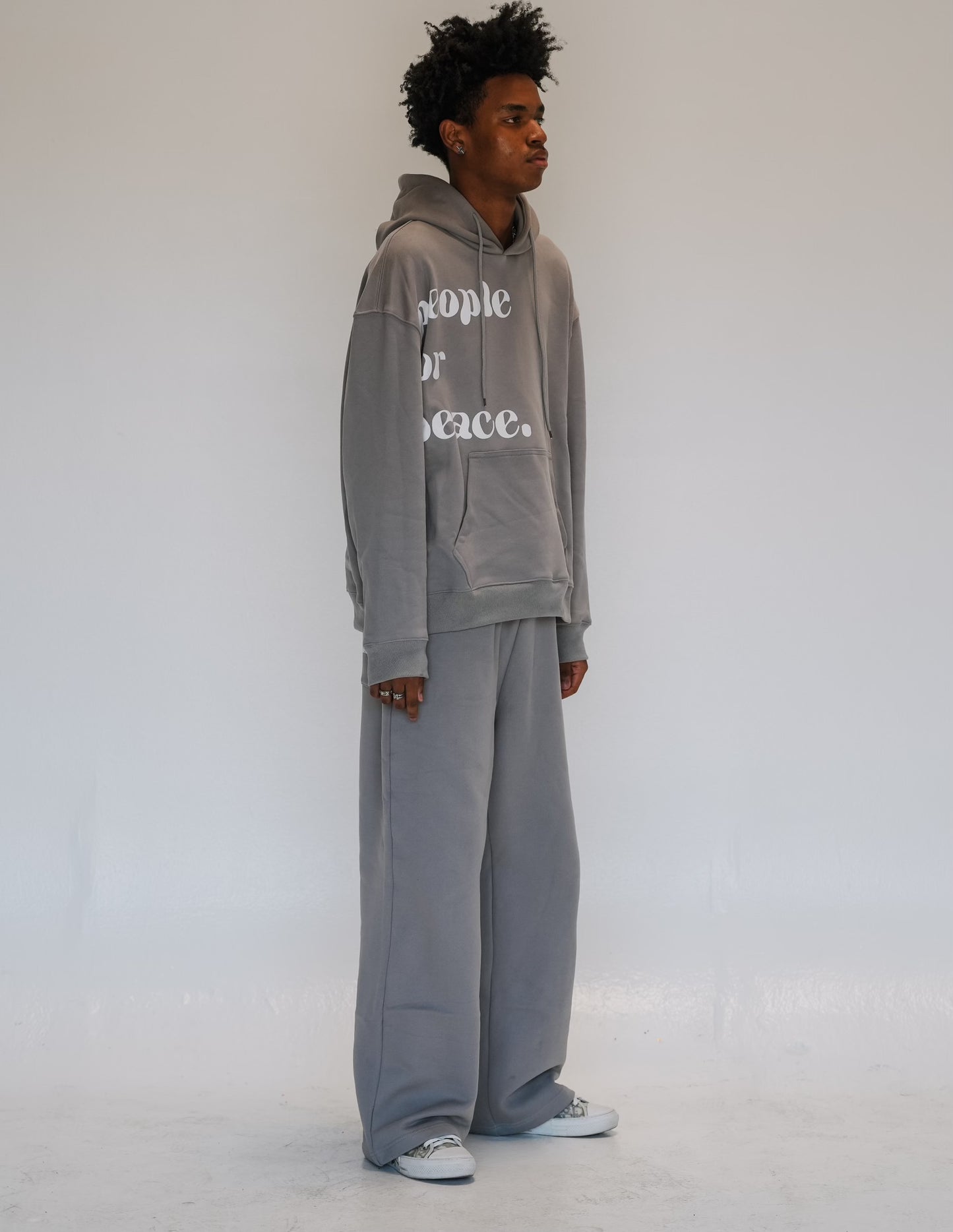PEOPLE FOR PEACE SWEATPANTS! GREY